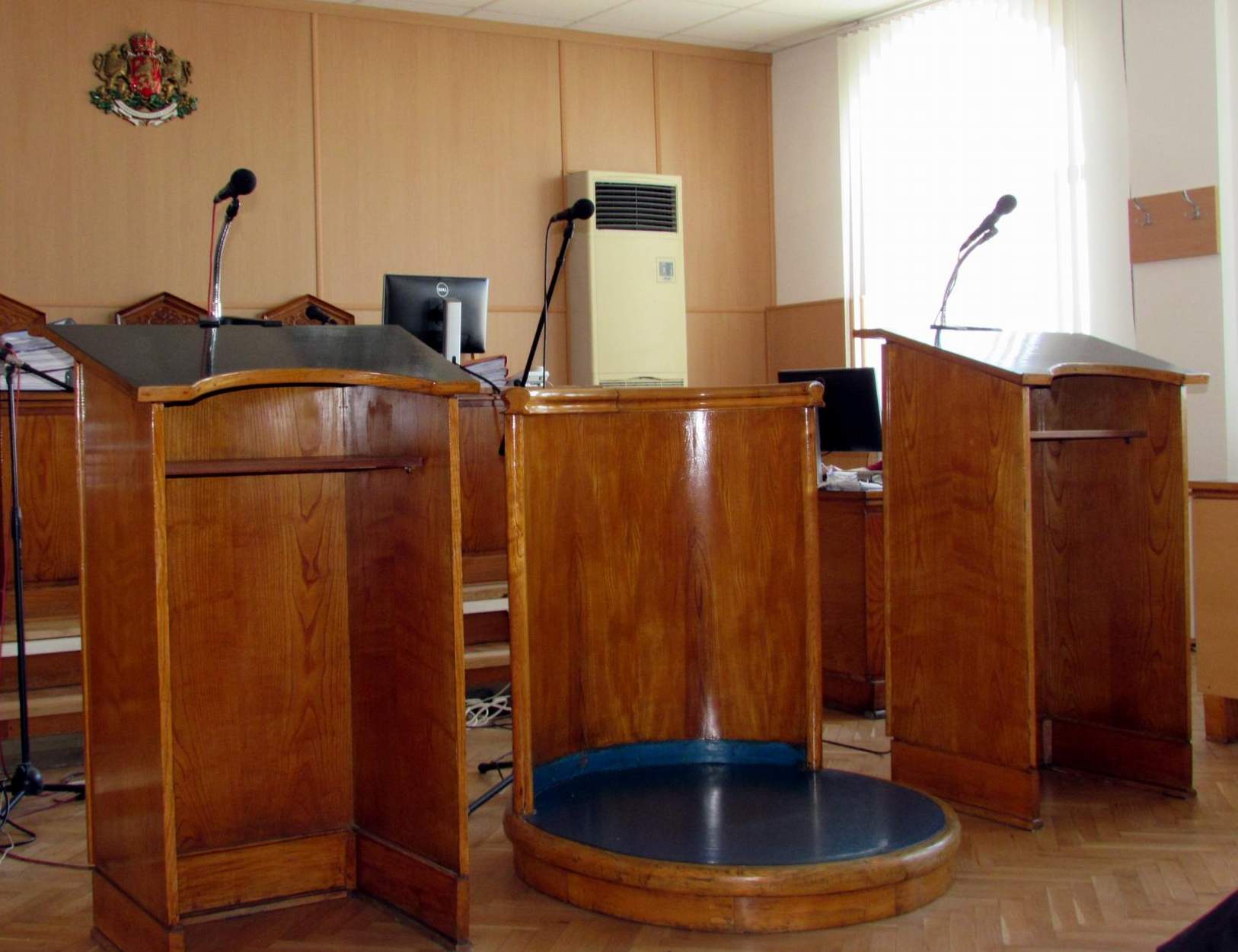 Шофьор осъди община за 60 000 лв. заради дупка