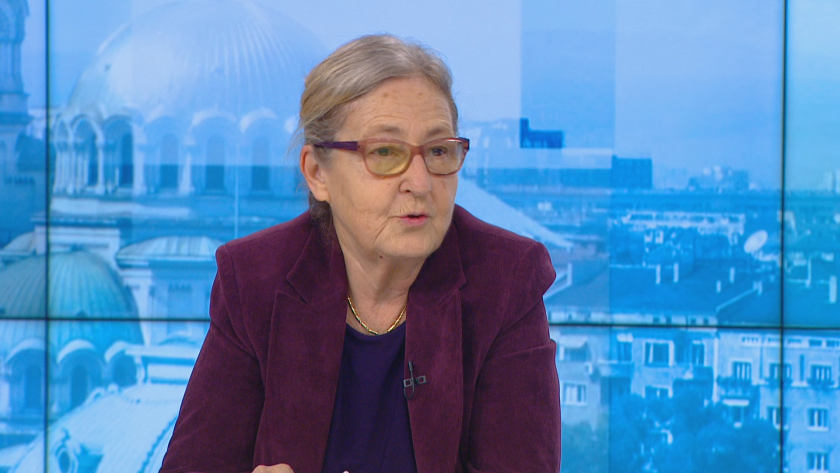 Проф. Кожухарова: Изглежда, че пикът на петата вълна е преминал