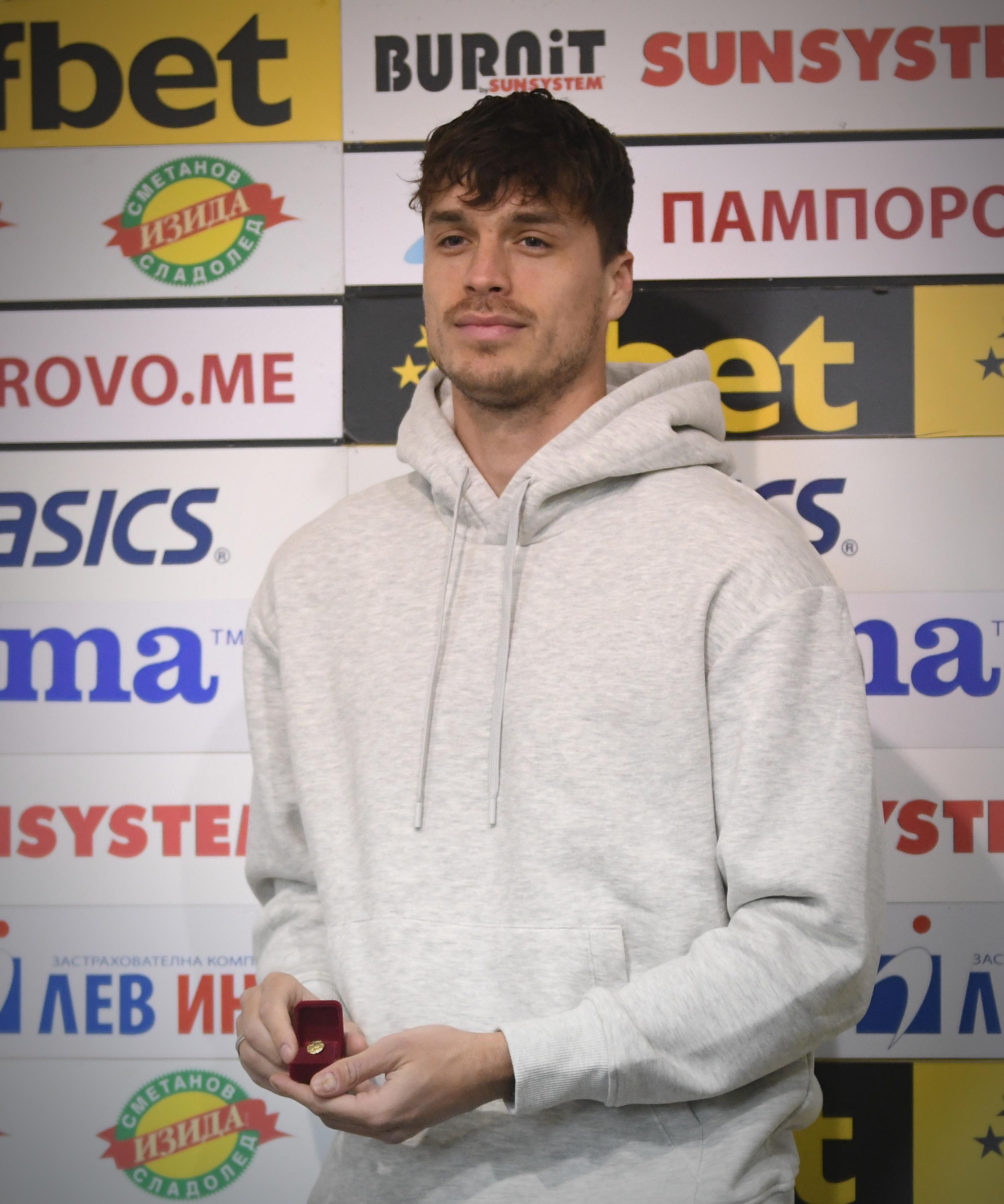 ЦСКА без Вион до края на март