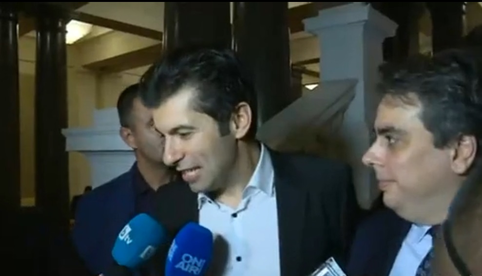 Петков: Напоследък има остри критики, движим се в правилна посока