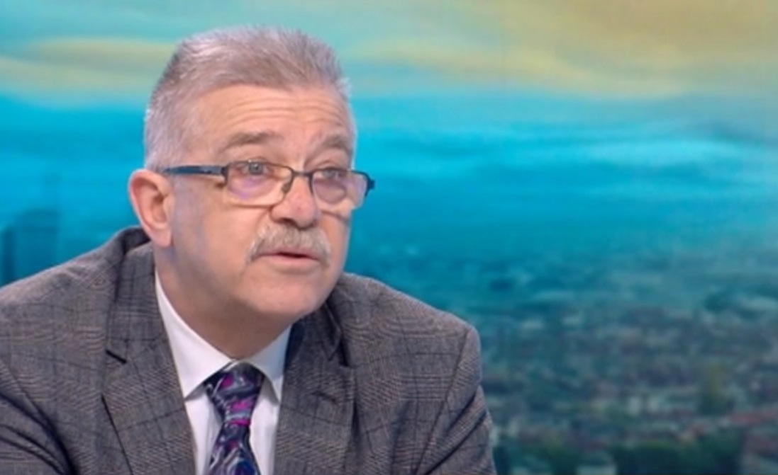 Новият шеф на БДЖ за снега в купетата: Никой не се замисля, че влакът продължава да се движи при тези атмосферни условия