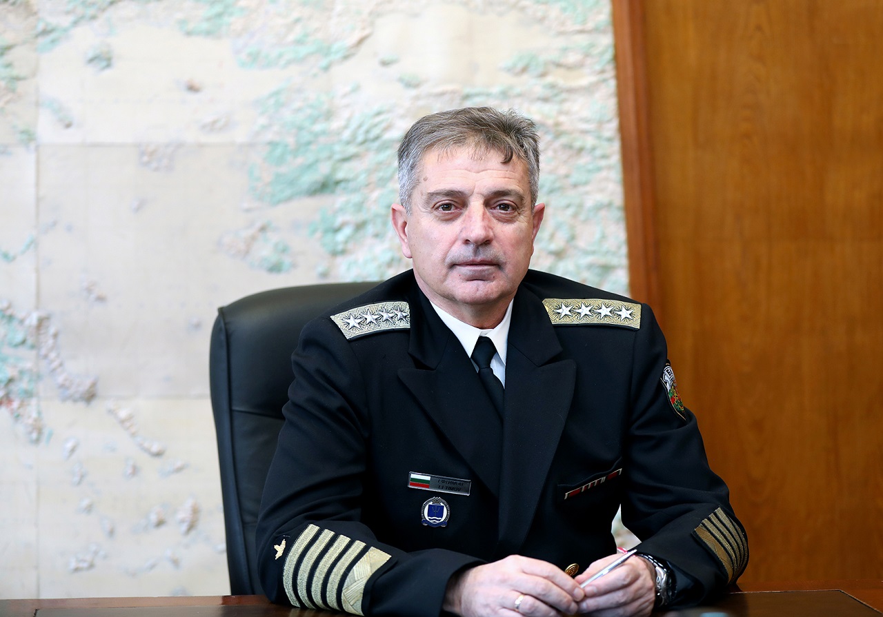 Адмирал Ефтимов: До 2025 г. се очаква ВМС да придобият две нови фрегати