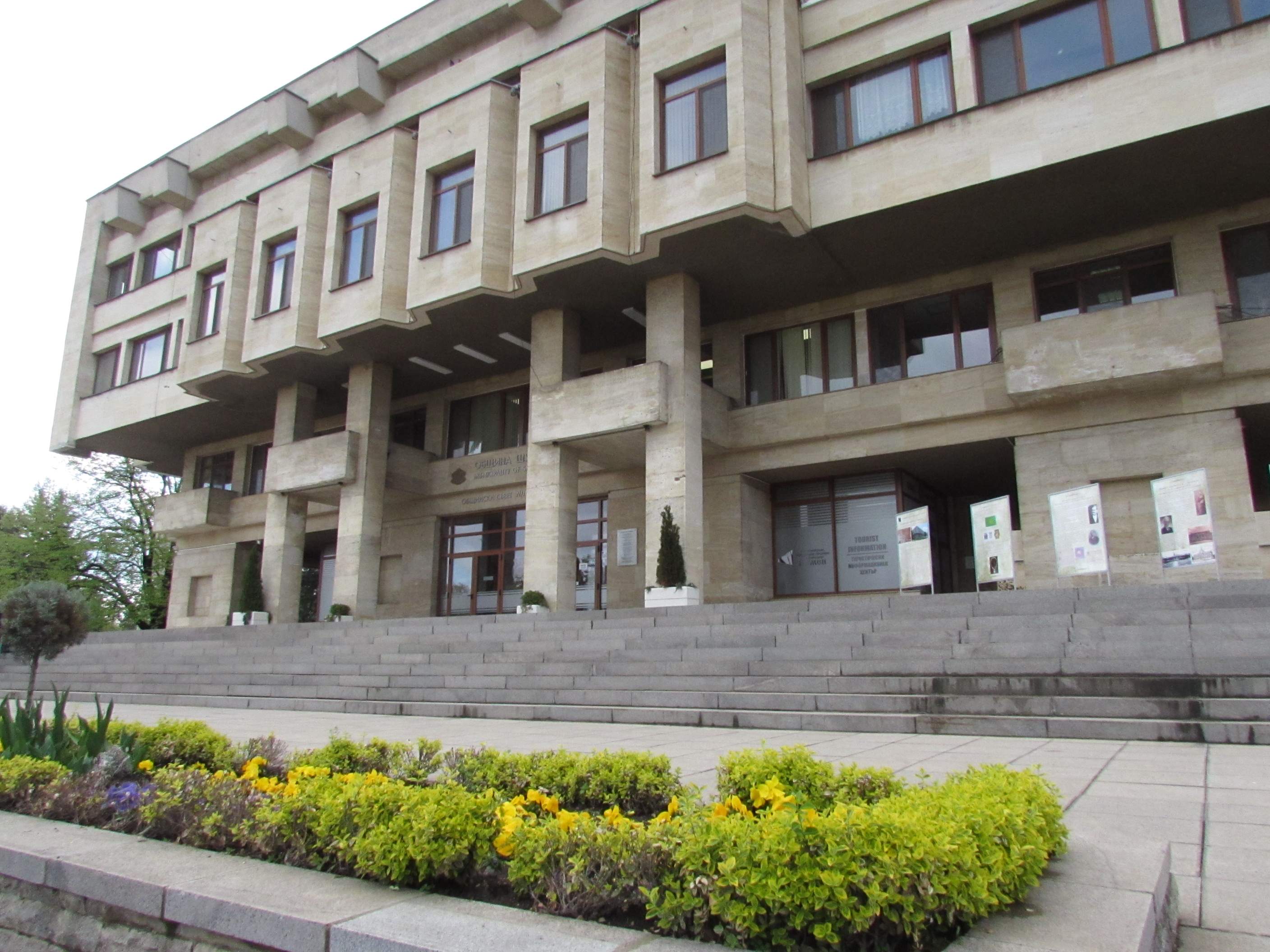 Община Шумен вдига паричните награди за творци