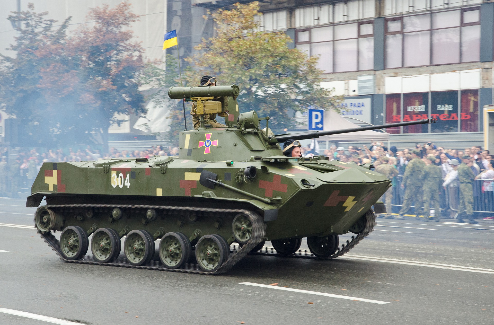 Великобритания подготвя пакет от военна и икономическа помощ за Украйна
