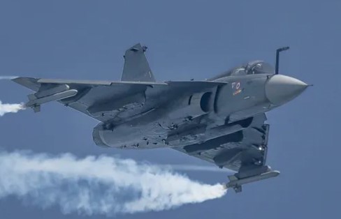 В Сингапур започна един от най-големите авиосалони в Азия (Видео)