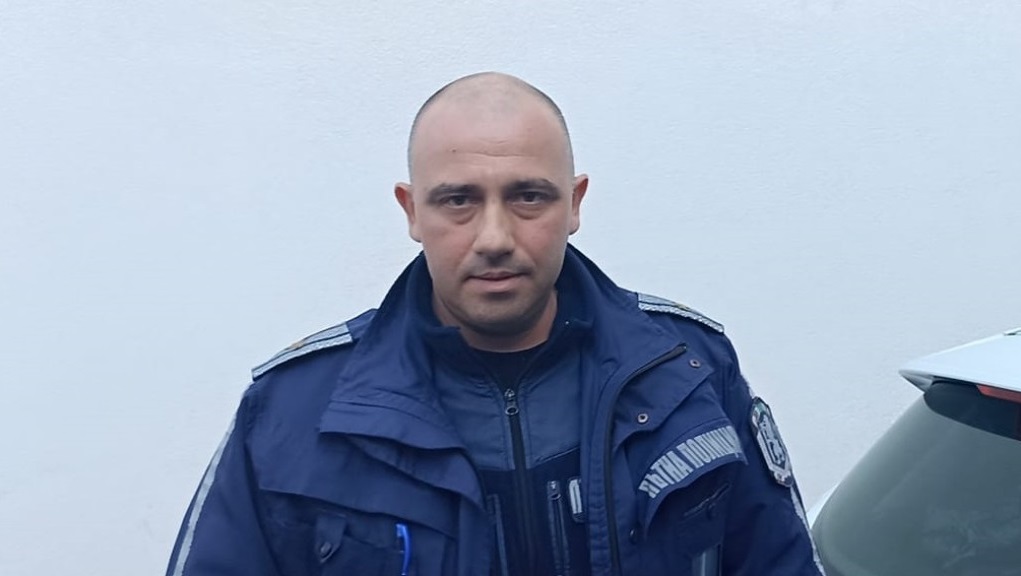 Полицай спаси живота на дете, припаднало в училище