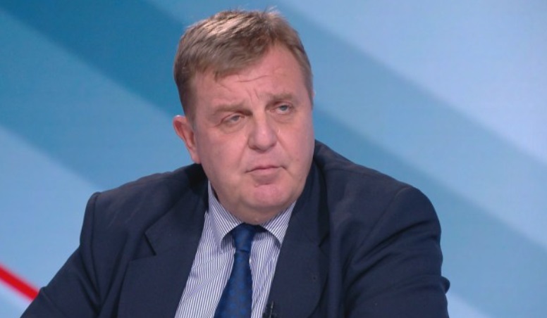 Каракачанов за скандала с жеста на Джамбазки: Това е перверзия