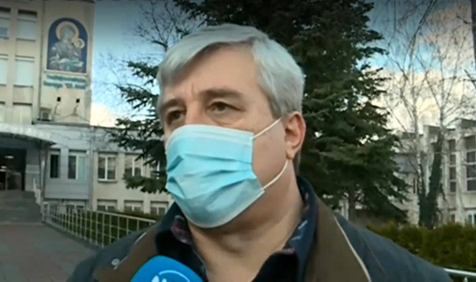 Говорителят на болница "Св. Анна": Шансовете за живота на Денди не са големи