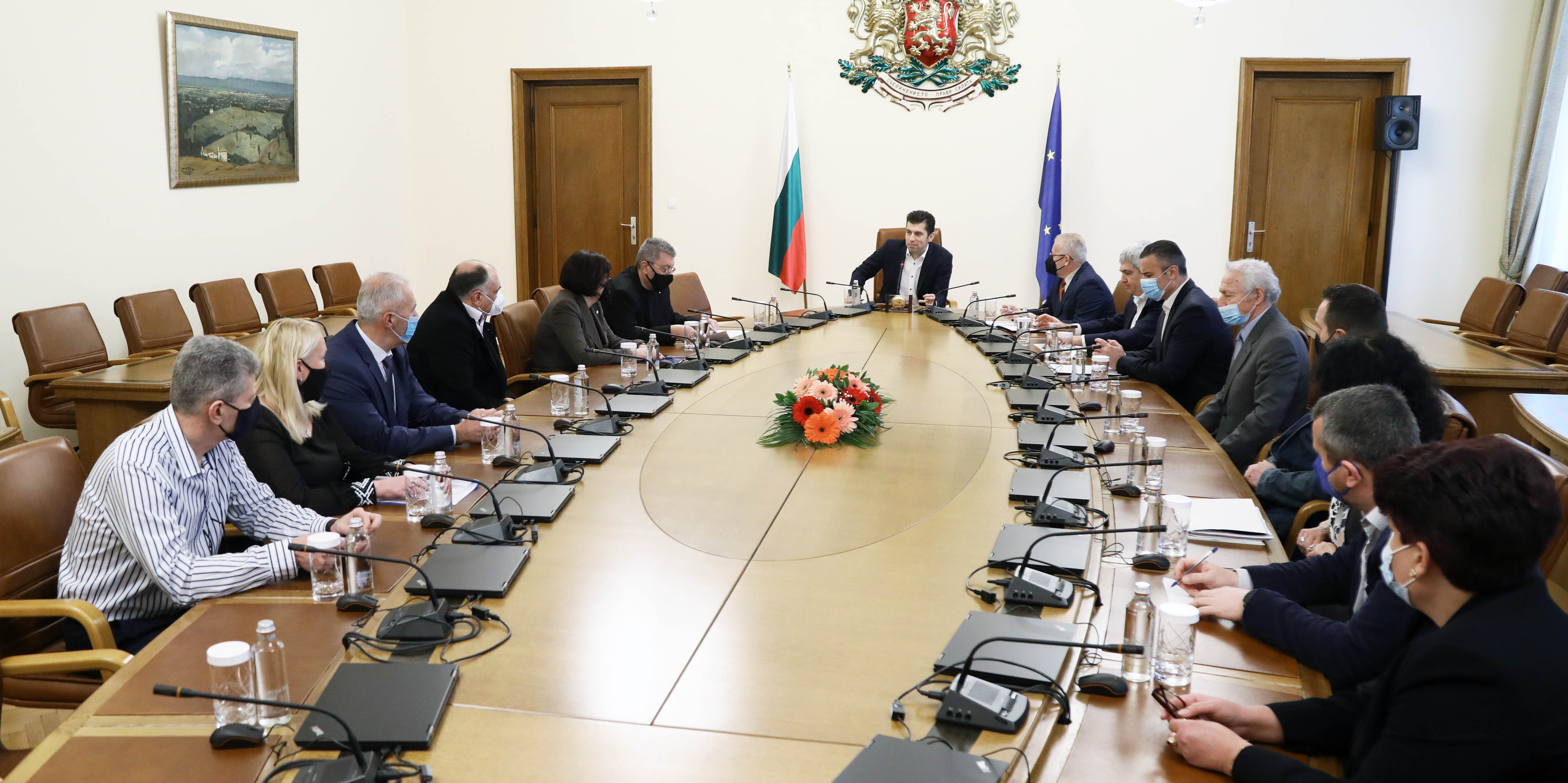 Кирил Петков пред синдикати в системата на вътрешните работи: Не целим спестявания, а реформи