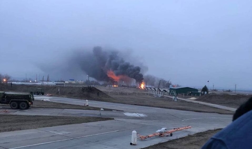Украинската армия удари военно летище в Русия (ВИДЕО)