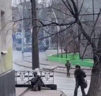 Военните в Русия: Установен е пълен контрол над украинския град Мелитопол (Видео)