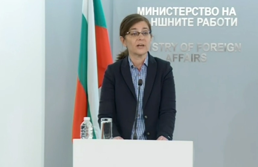 Генчовска: Комендантският час в Киев затруднява евакуирането на българите