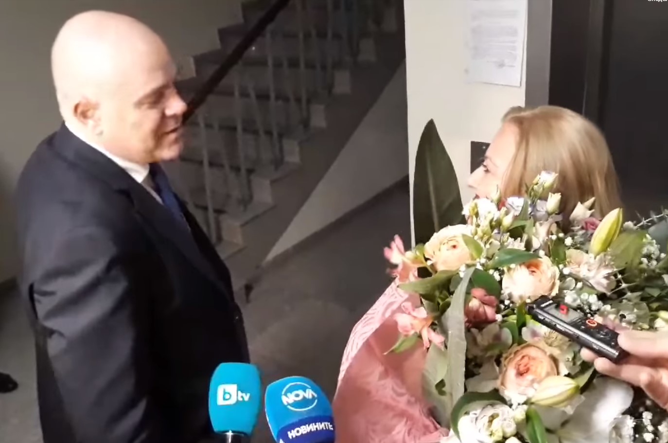 Защо Надежда Йорданова заб(р)ави сигналите срещу Гешев?