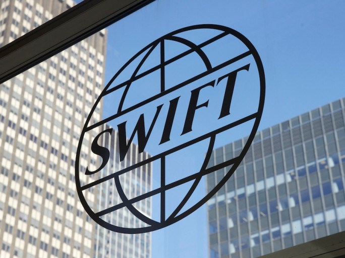 ЕС изключи 7 руски банки от SWIFT