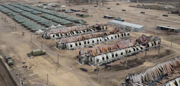 Руските военни взеха под контрол военна база на въоръжените сили на Украйна край Херсон (Видео)