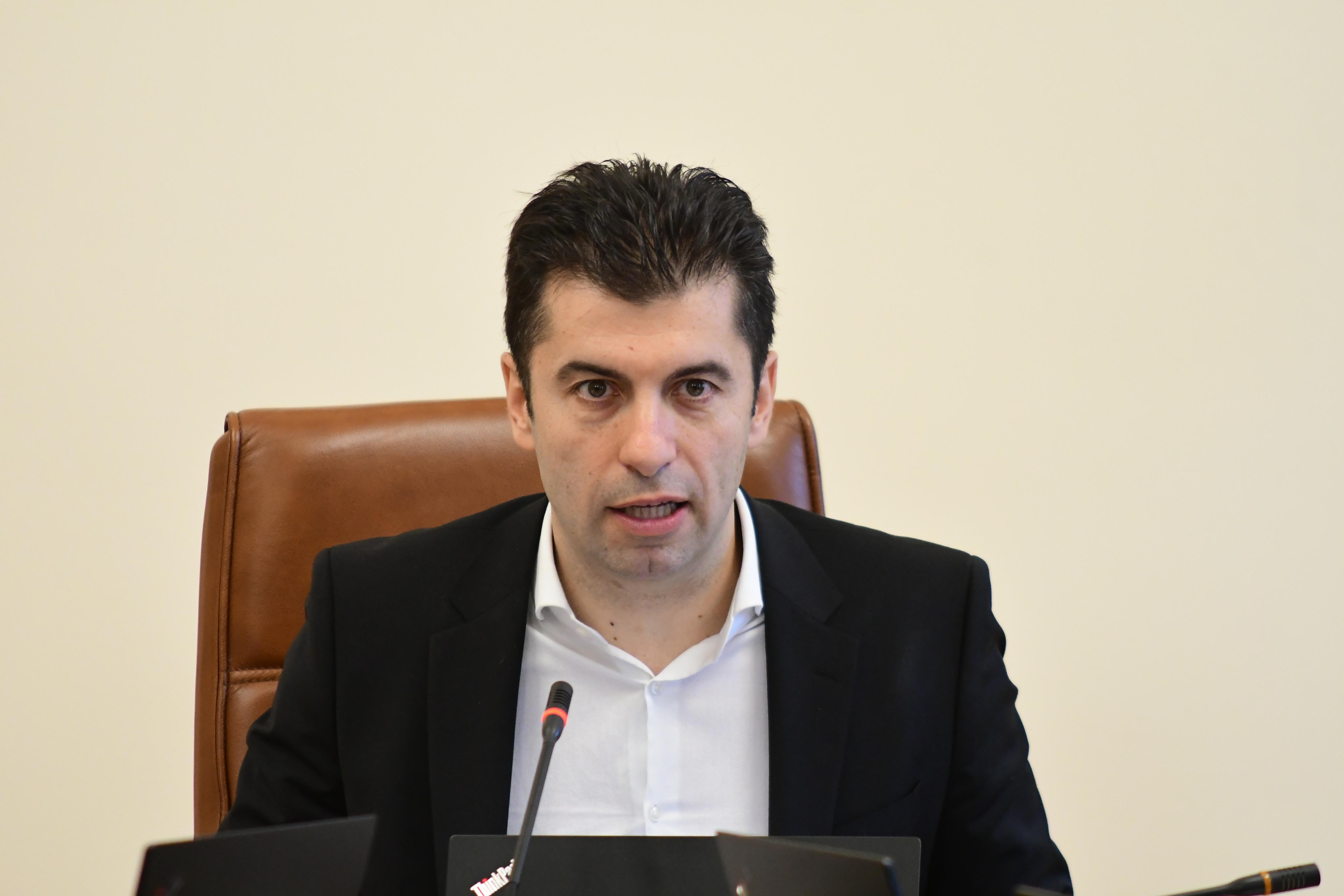 Кирил Петков: Засега ЕС няма да налага санкции на Русия по линия на износа на газ и петрол