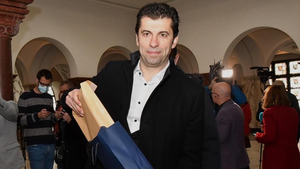 Прокуратурата: За 8 лица от списъка на Петков няма доказателства, че събраните медийни публикации са верни