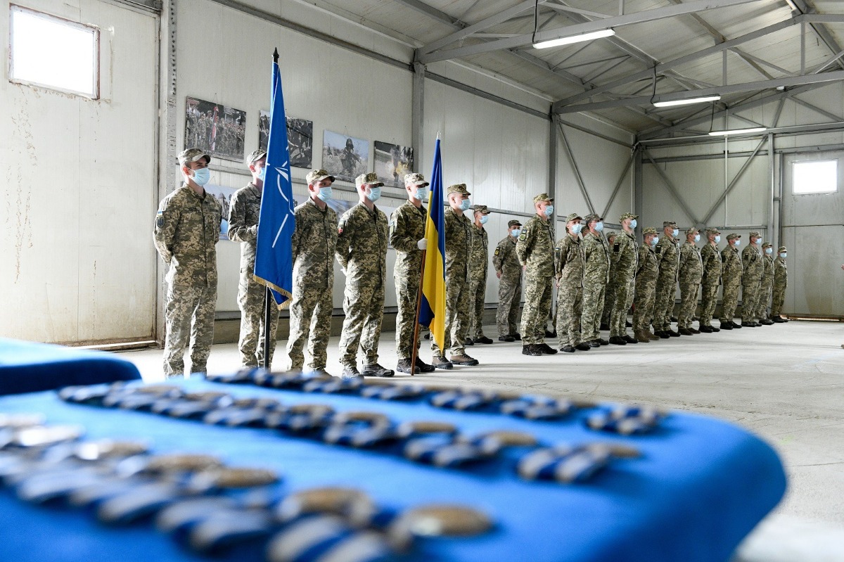 Зеленски разпореди изтегляне на украинските военни от всички мироопазващи мисии