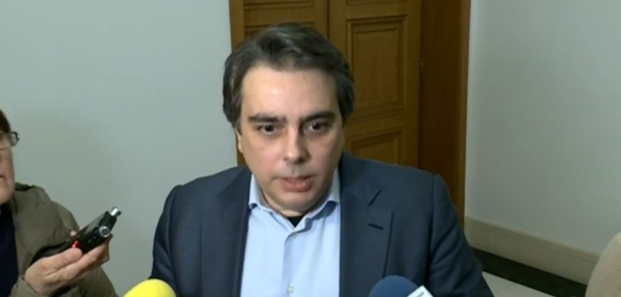 Асен Василев: Забрана за износ на зърно няма (ВИДЕО)