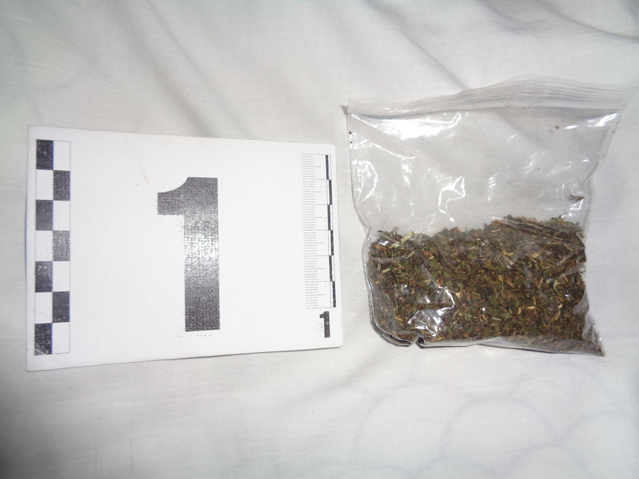 Арестуваха шуменци с три вида дрога