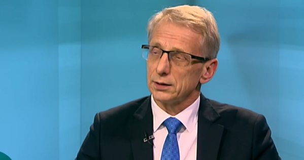 Денков: Няма да затворим нито един ВУЗ