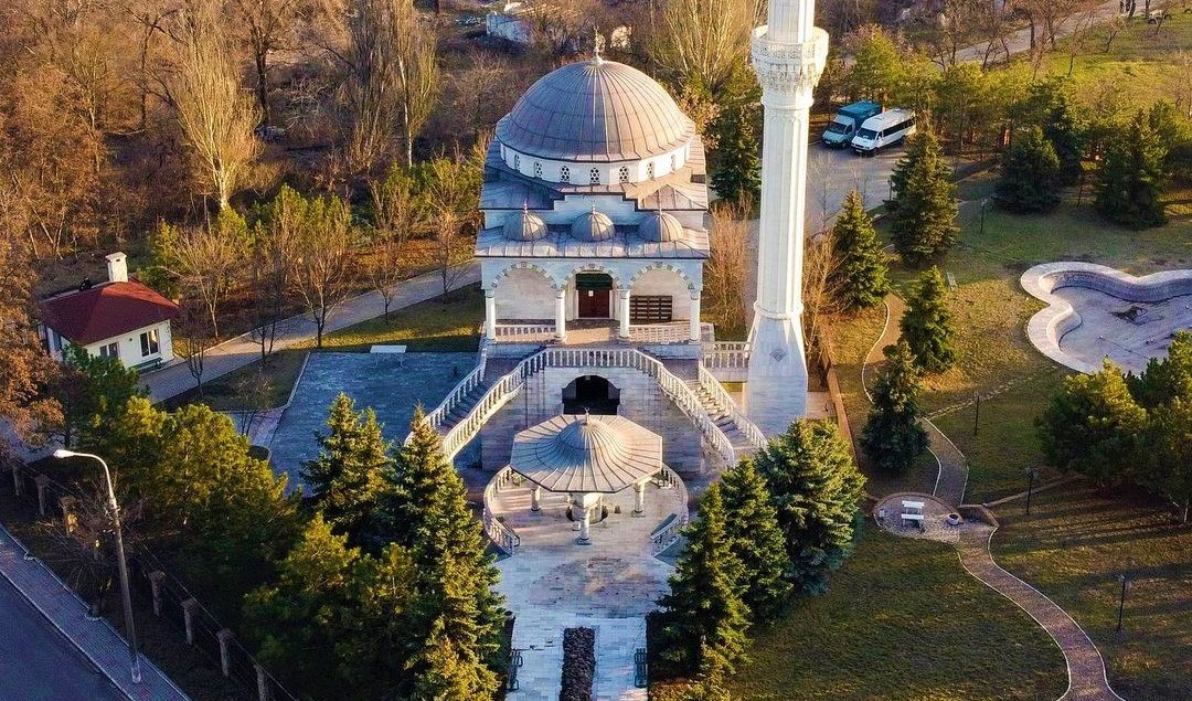 Украйна: Руски части обстреляха джамия, приютила 80 човека