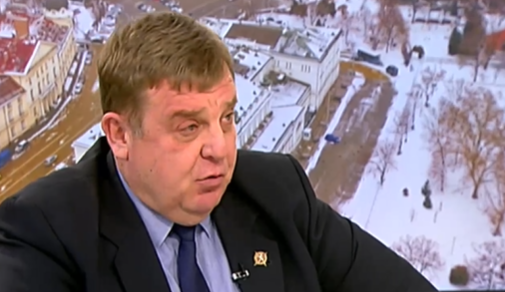 Каракачанов: Не бива да предоставяме военни самолети на Украйна, защото ще останем без авиация