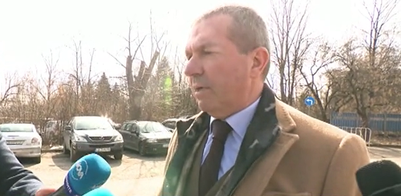 Адвокат Менков: Дойдох да потърся информация, но такава няма
