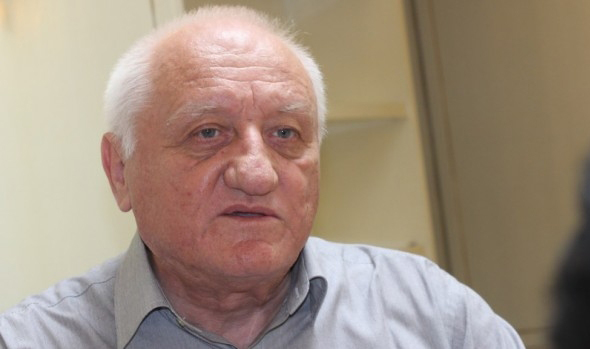 Петко Симеонов, един от основателите на СДС, пред “Труд”: Пред стила и образа на Бойко Рашков Цветанов е един невинен юноша