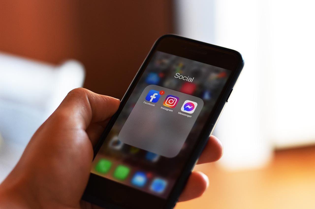 Русия официално забрани Facebook и Instagram