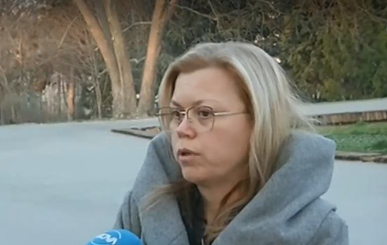 Близки на българските моряци, блокирани край Мариупол, нямат връзка с тях от 2 дни
