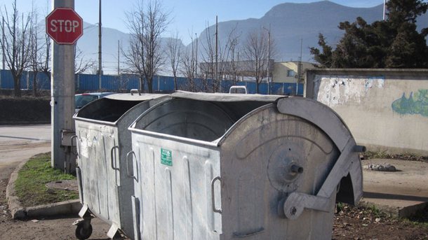 Откриха мъртво бебе в контейнер за боклук в Димитровград