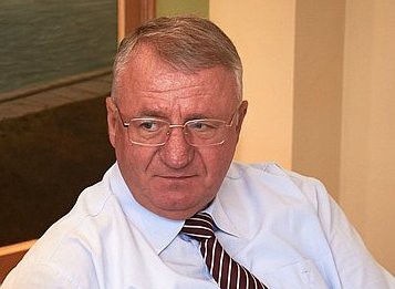Воислав Шешел: Сърбия трябва да защити територията си чрез създаване на сръбско-руски военни бази в страната