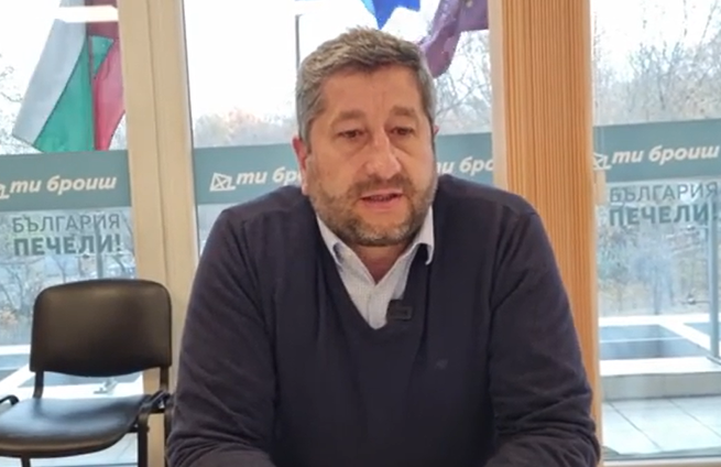 Христо Иванов: Темата за вдигане на ветото за Северна Македония е обект на постоянна дискусия