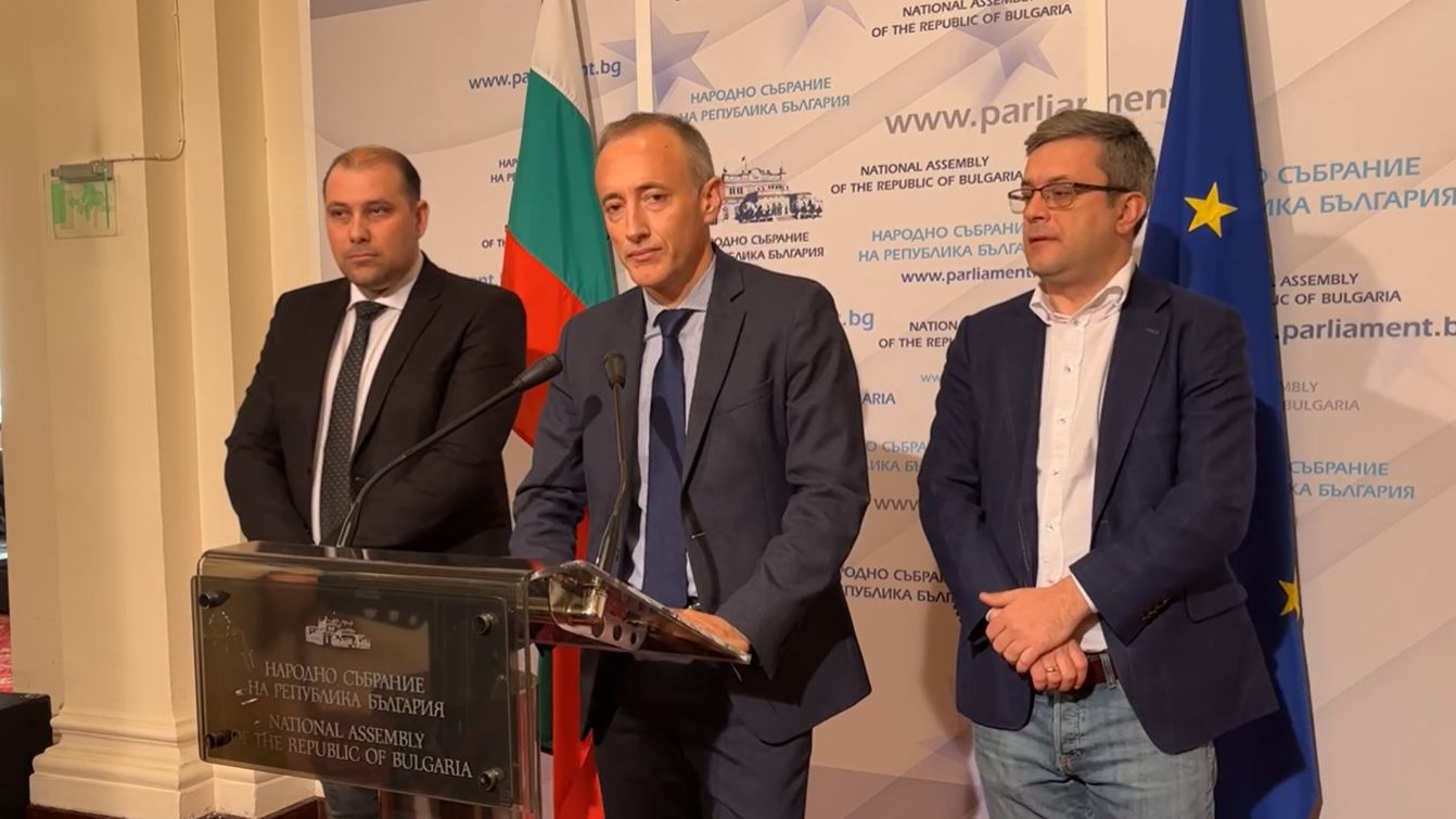 ГЕРБ със съмнения за докторската степен на Андрей Гюров (ВИДЕО)