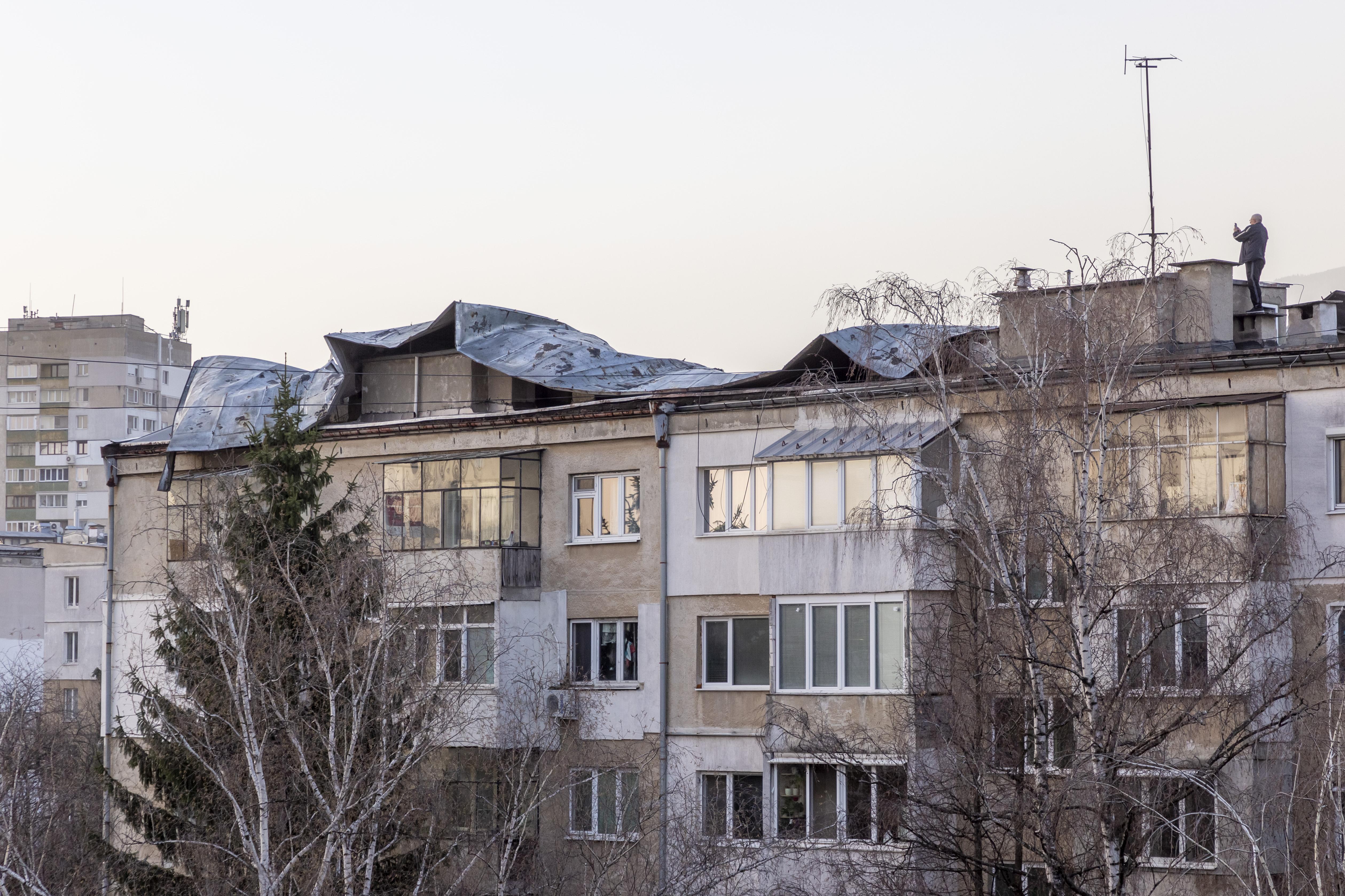 Силна пролетна буря се разрази в  София (Видео)