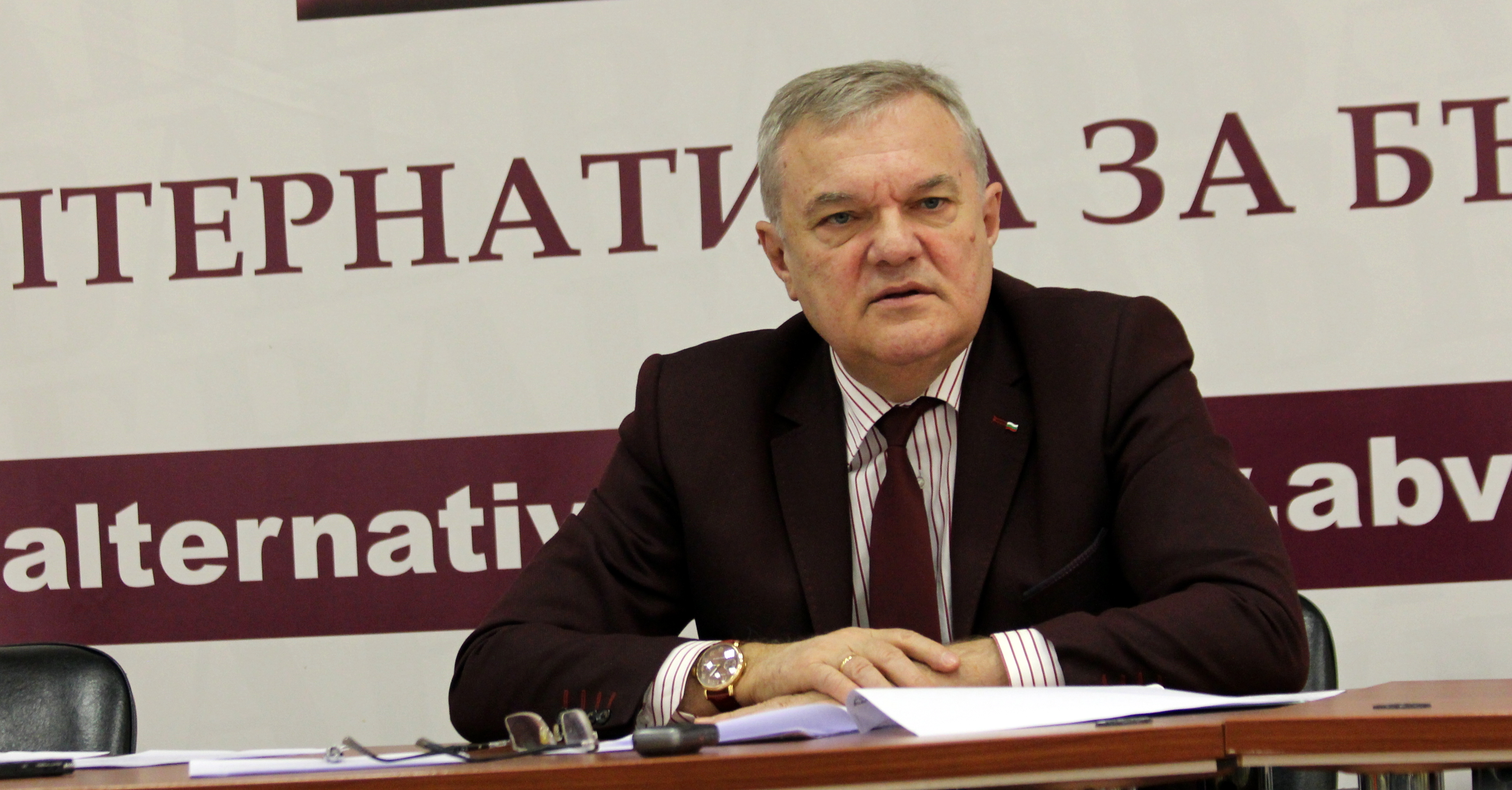 Румен Петков: Премиерът и слугите му от КЕВР и "Булгаргаз" направиха някой по-богат с 12,5 млн. лв.