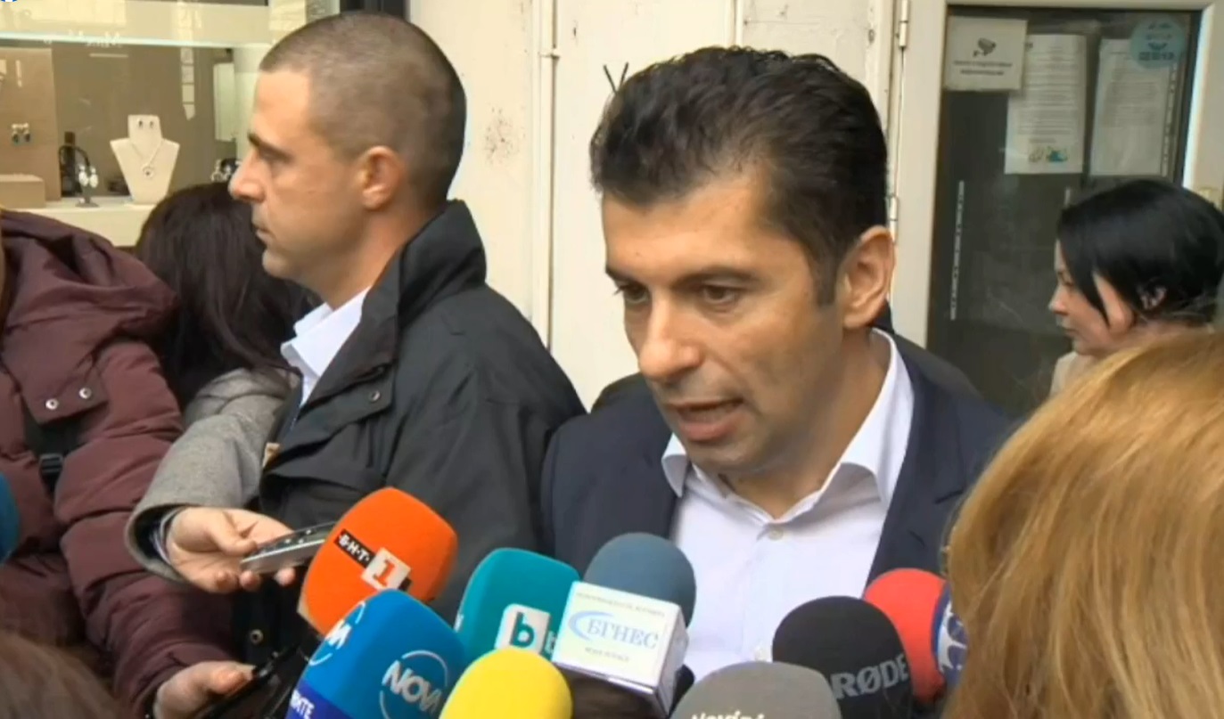 Петков след разпита в прокуратурата: Разказах много подробно (ВИДЕО)