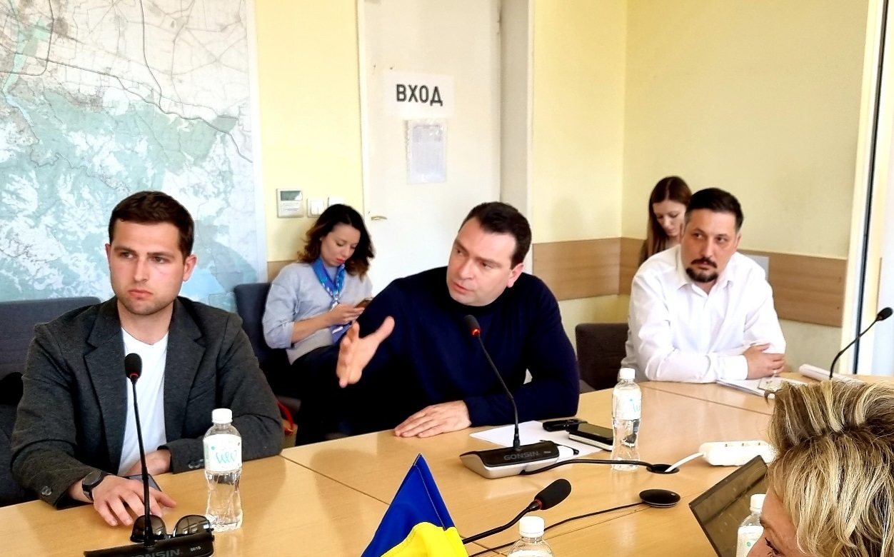 Калоян Паргов: Тревна "алея" метър на пет пред посолството на Русия не е символ на подкрепа, а провокация