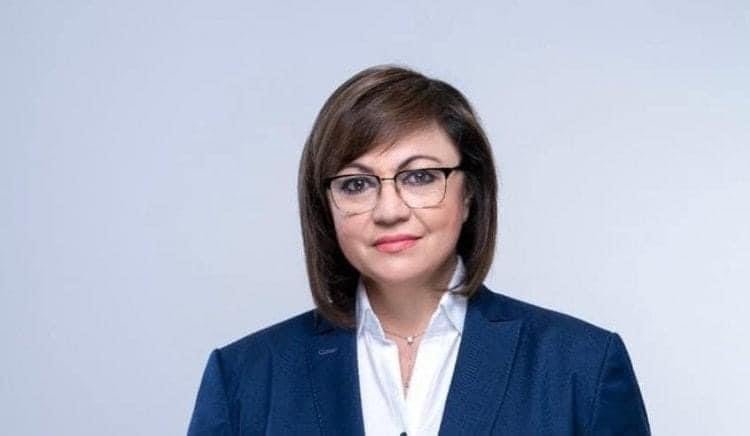 Нинова опроверга Василев за изгонването на Митрофанова