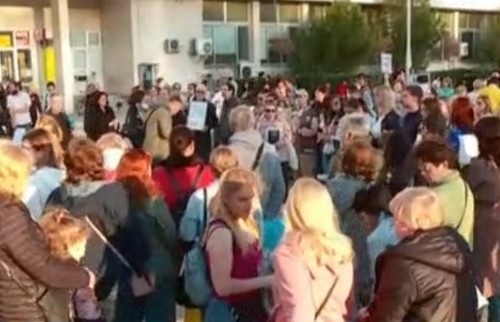 Украински и български граждани се включиха в шествие в Пловдив против войната в Украйна