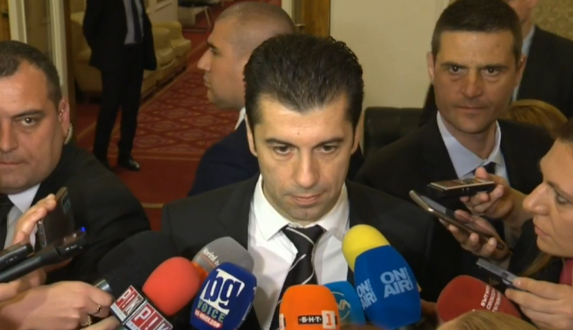 Кирил Петков: По-целесъобразно е, ако руски посланици бъдат обявени за персона нон грата на ниво ЕС (ВИДЕО)