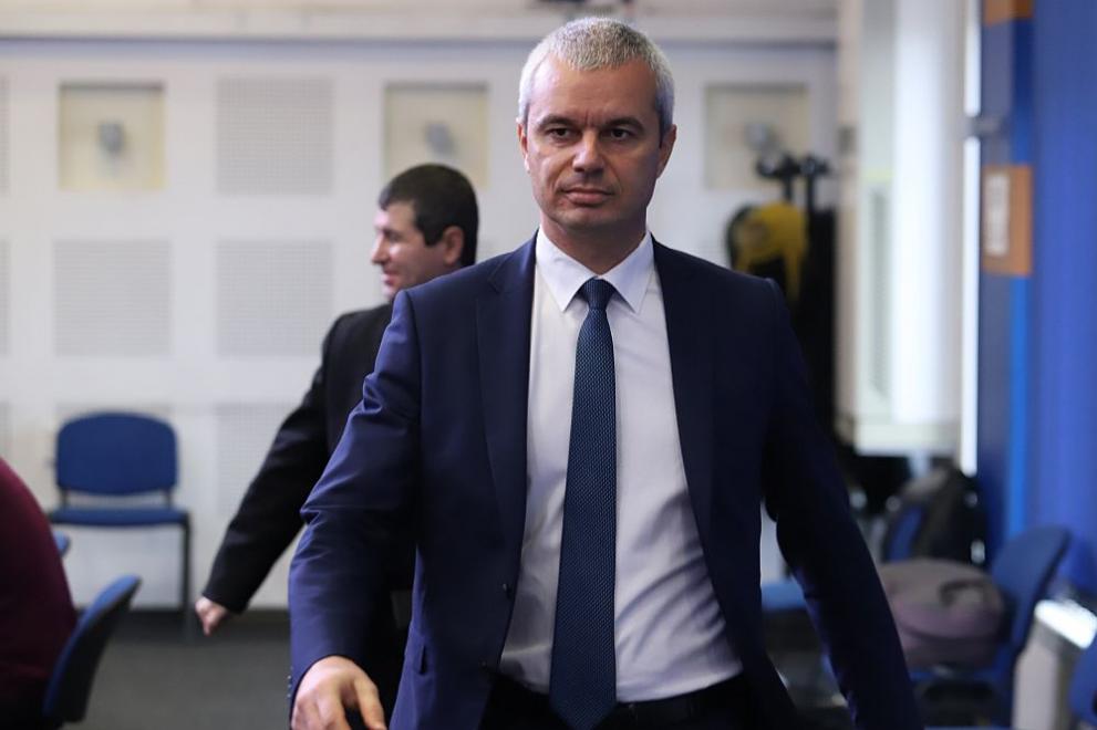 "Възраждане" искат референдум дали да бъде вдигнато ветото върху преговорите за еврочленство на Северна Македония