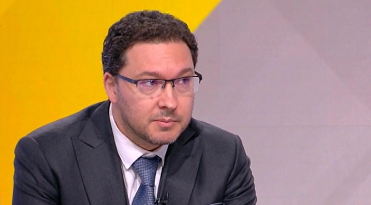 Митов: Големият проблем на правителството е, че си вярват в пропагандата