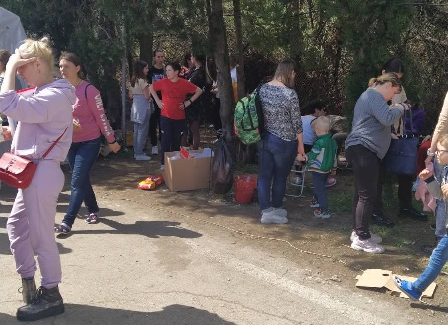 Стотици украинци чакат часове наред за регистрация на ГКПП "Дуранкулак"
