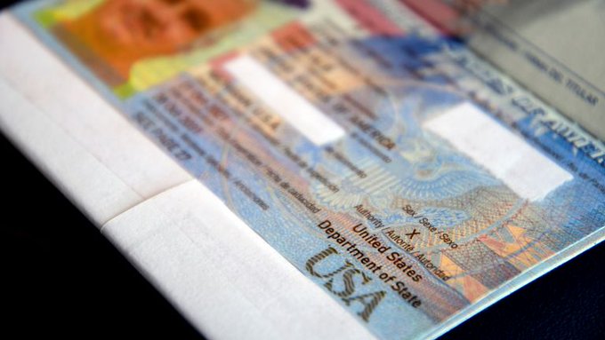 САЩ ще издава полово неутрални паспорти