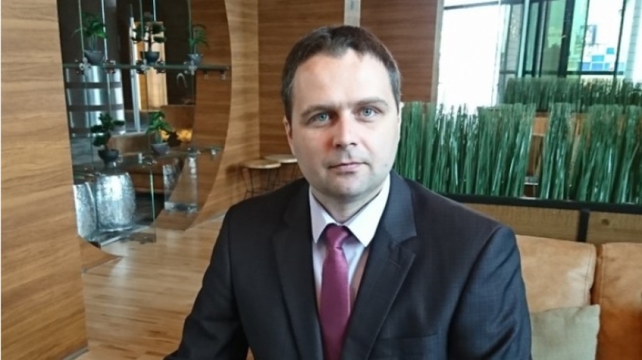 Нещатен съветник на министъра на туризма ще промотира хотели