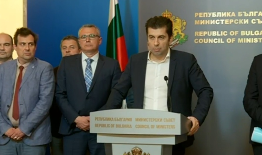 Петков получил уверение от бранша, че България ще остане с най-евтините горива в ЕС