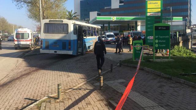 Бомбен атентат срещу автобус в Турция (ВИДЕО)