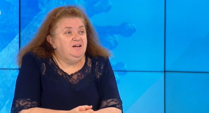 Проф. Радостина Александрова: Коронавирусът не изчезва, а продължава да мутира
